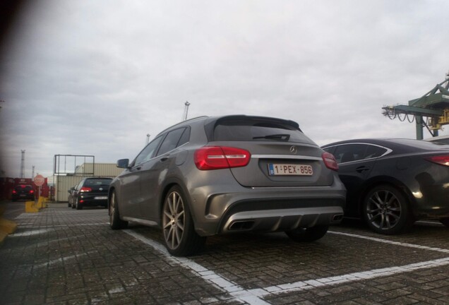 Mercedes-Benz GLA 45 AMG X156