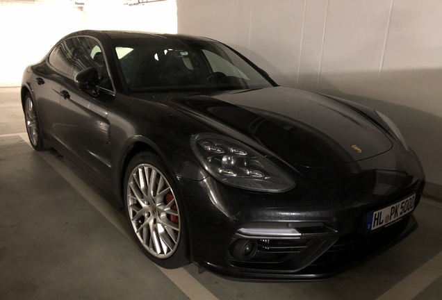 Porsche 971 Panamera Turbo