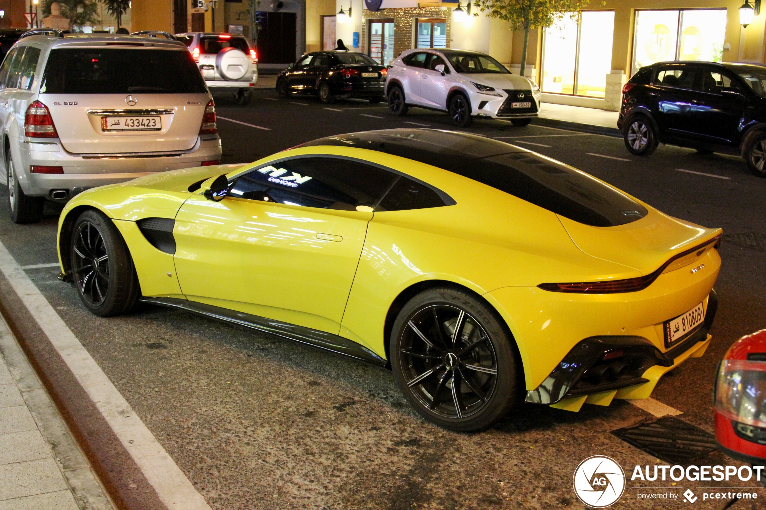 Aston Martin V8 Vantage 2018