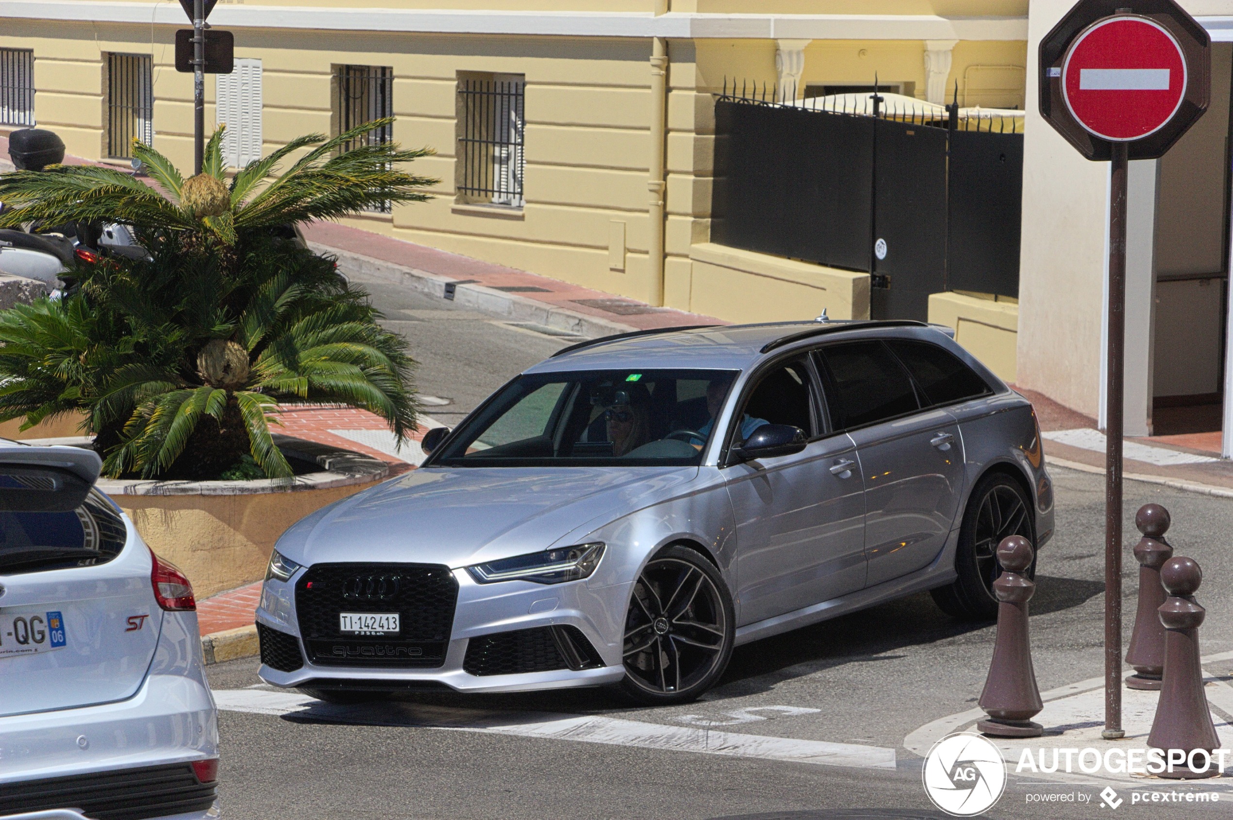 Audi RS6 Avant C7 2015