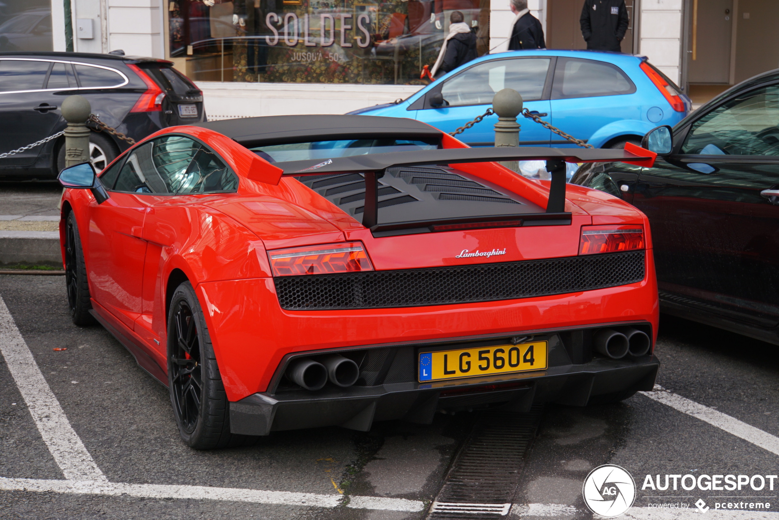 Deze Lamborghini heeft eigenlijk niets te zoeken in hartje Brussel