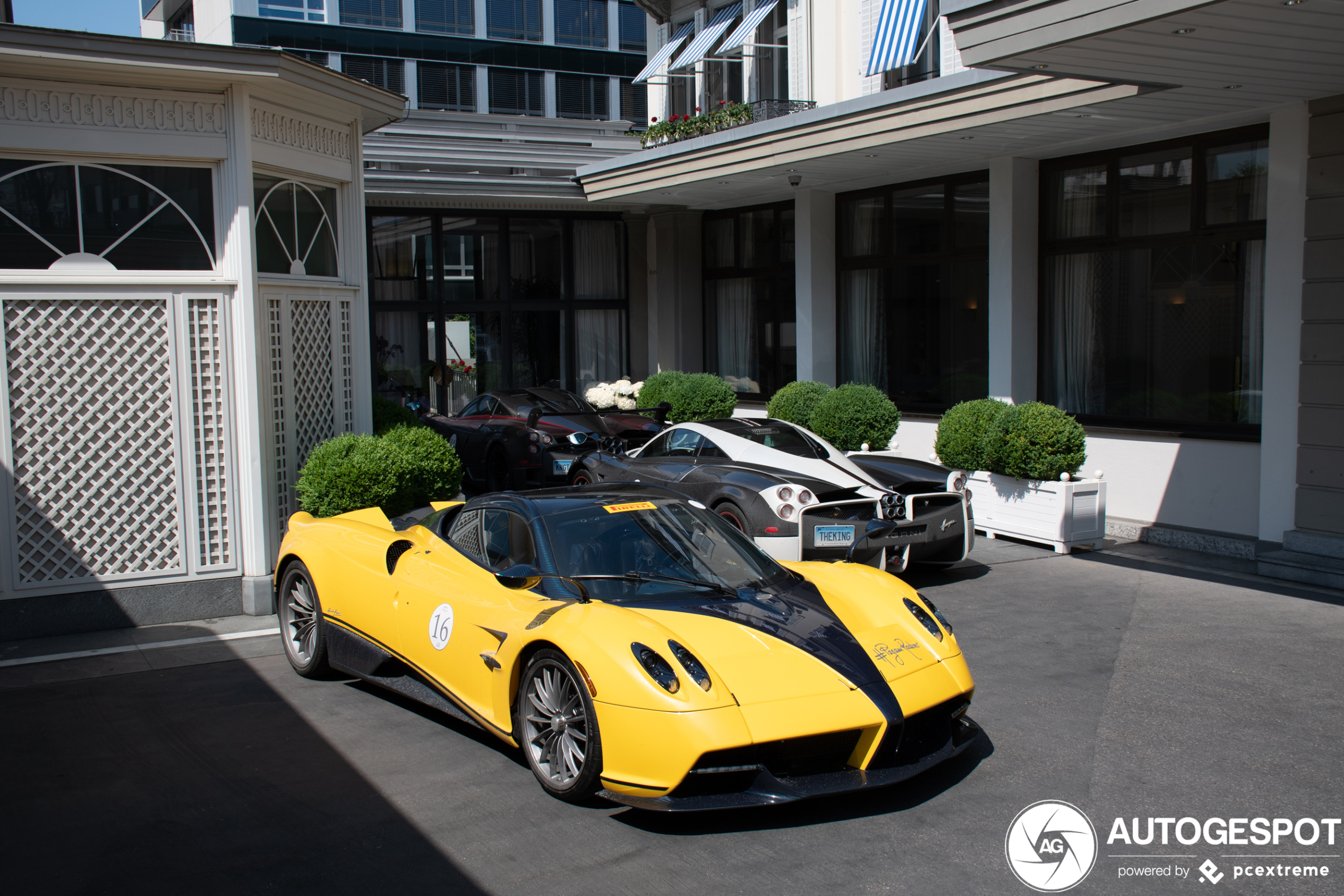 Pagani Huayra Roadster