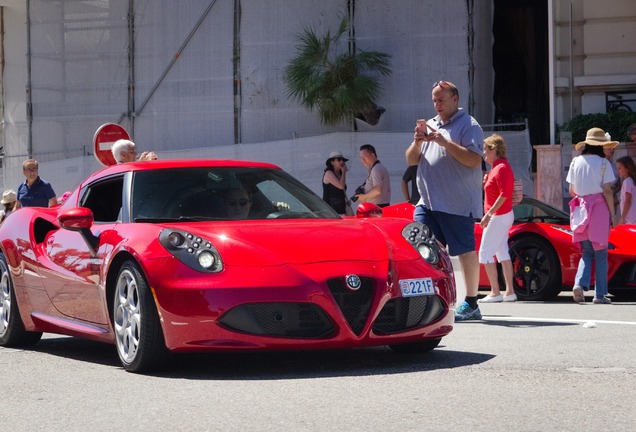 Alfa Romeo 4C Coupé