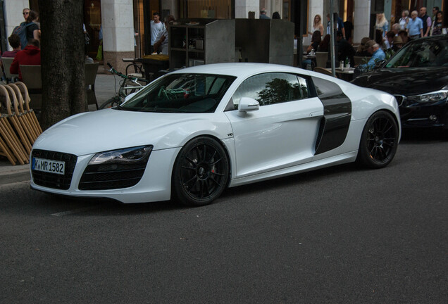 Audi R8 V10