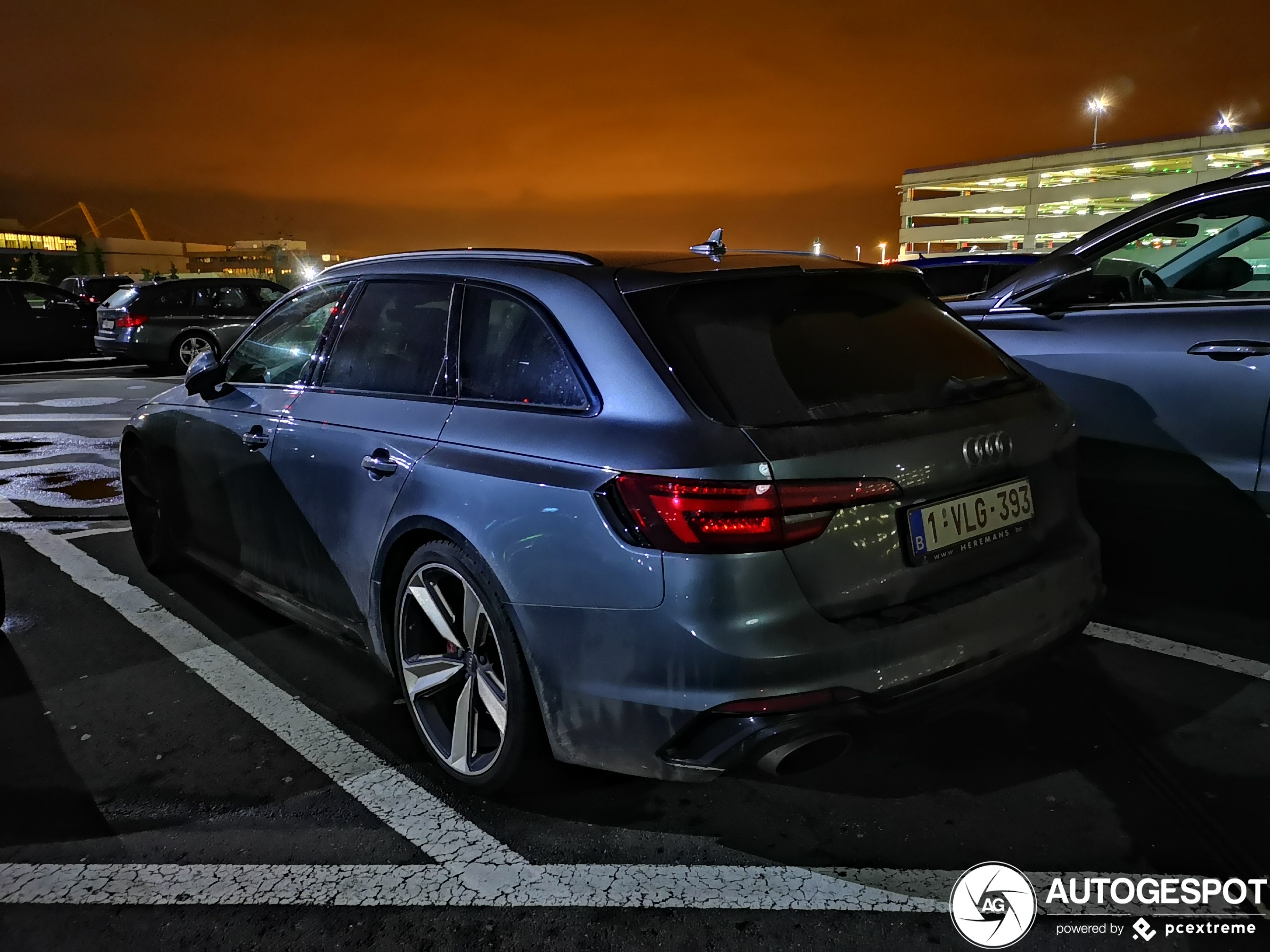 Audi RS4 Avant B9