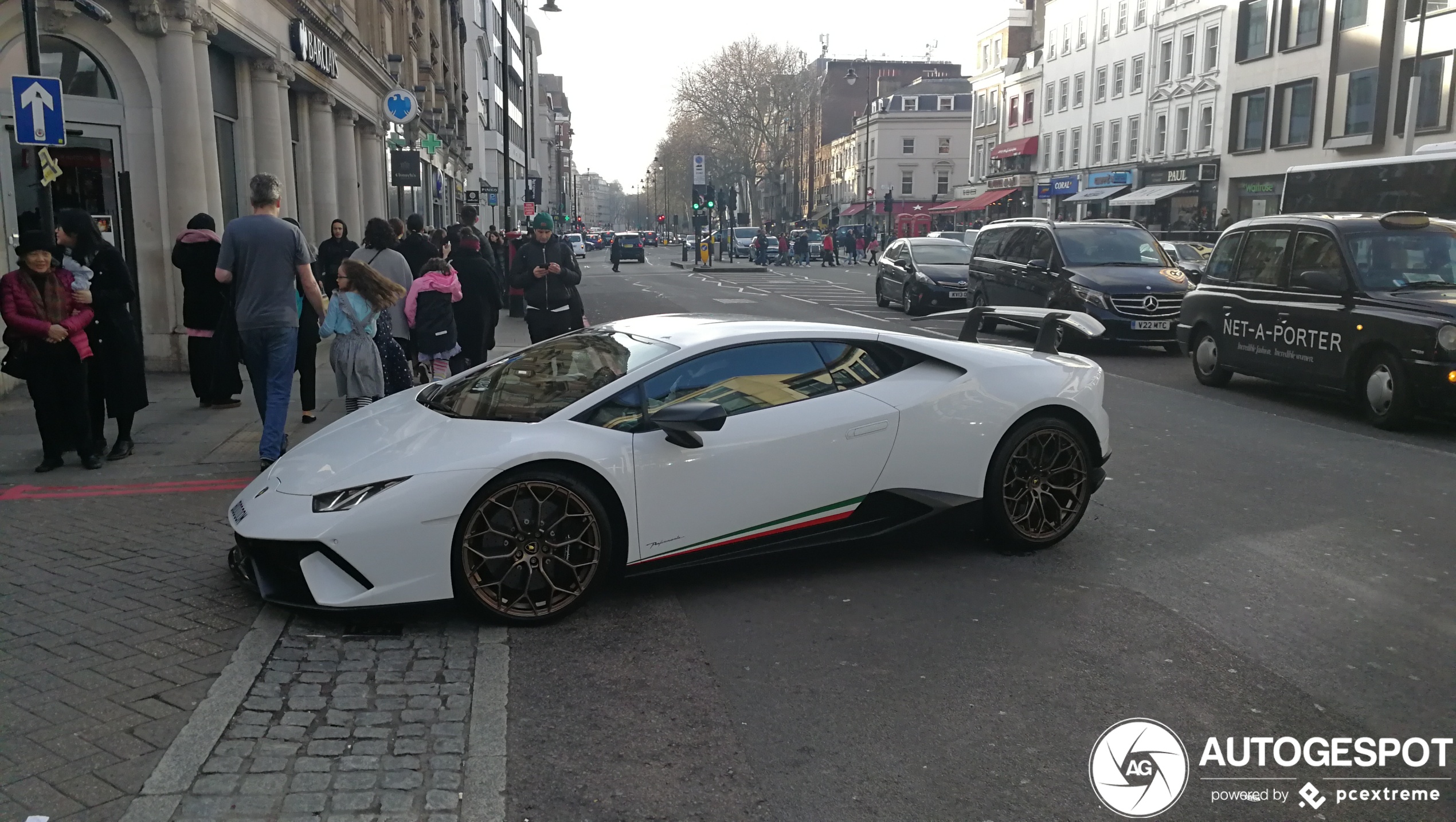 Lamborghini Huracán LP640-4 Performante