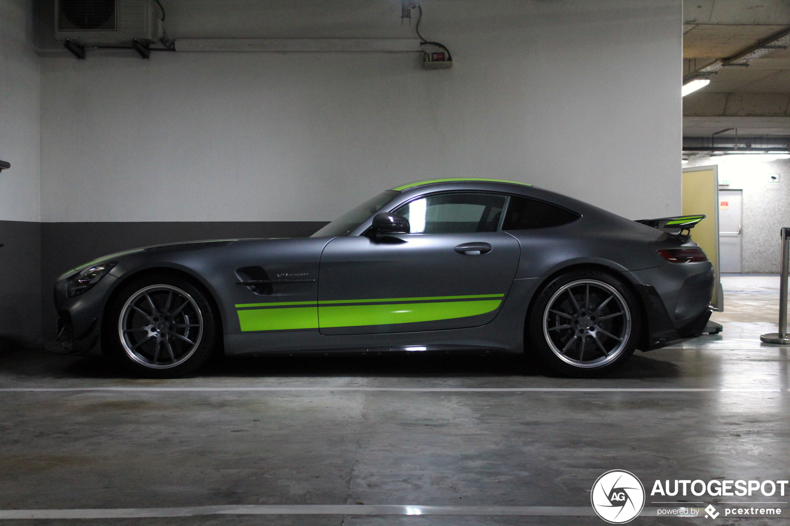 Mercedes-AMG GT R Pro C190