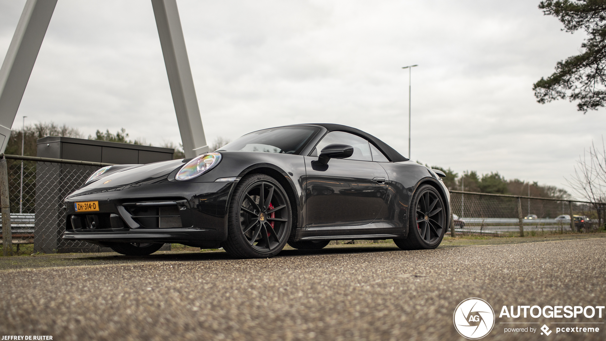 Porsche 992 Carrera 4S Cabriolet