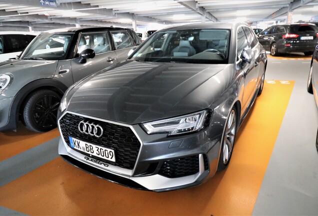 Audi RS4 Avant B9