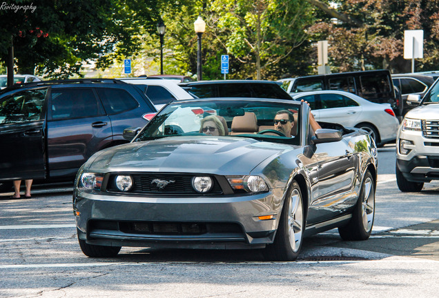 Ford Mustang GT Convertible 2011