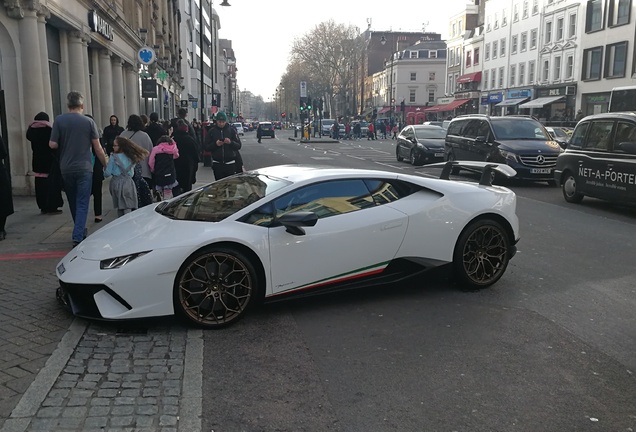 Lamborghini Huracán LP640-4 Performante