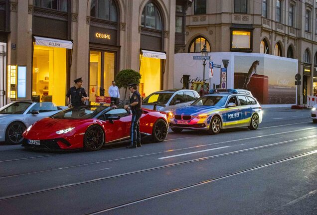 Lamborghini Huracán LP640-4 Performante Spyder