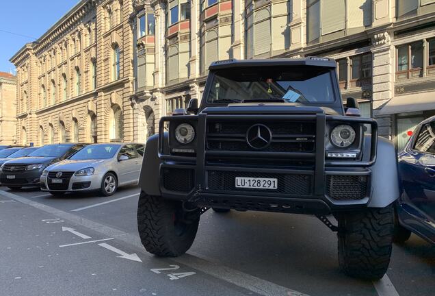 Mercedes-Benz G 500 4X4²