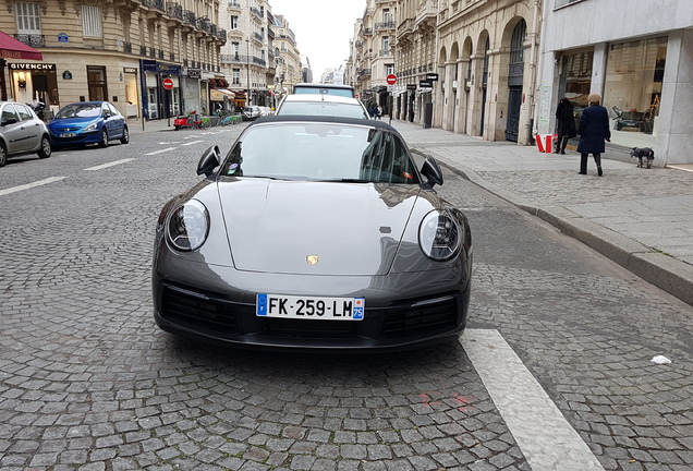 Porsche 992 Carrera 4S Cabriolet