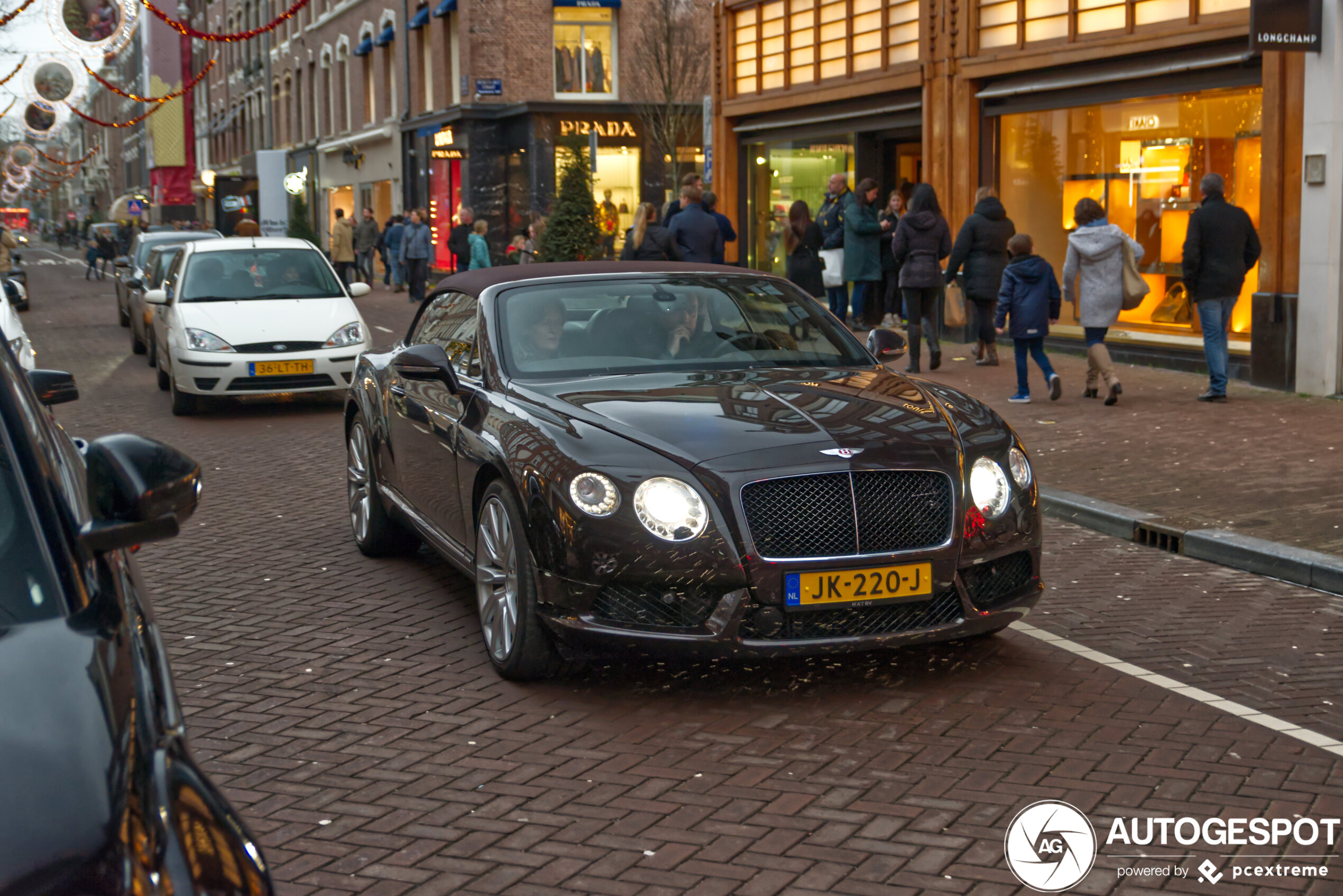 Bentley Continental GTC V8