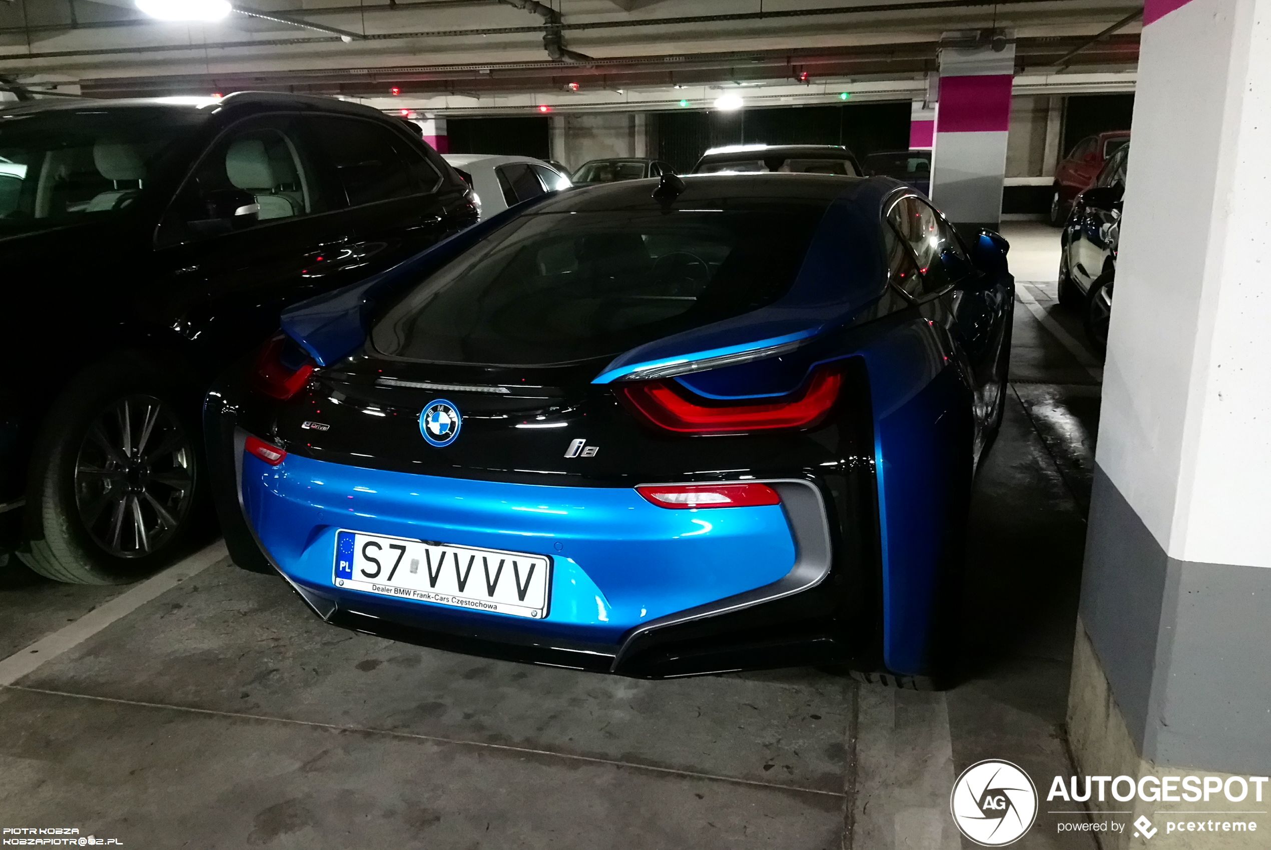 BMW i8