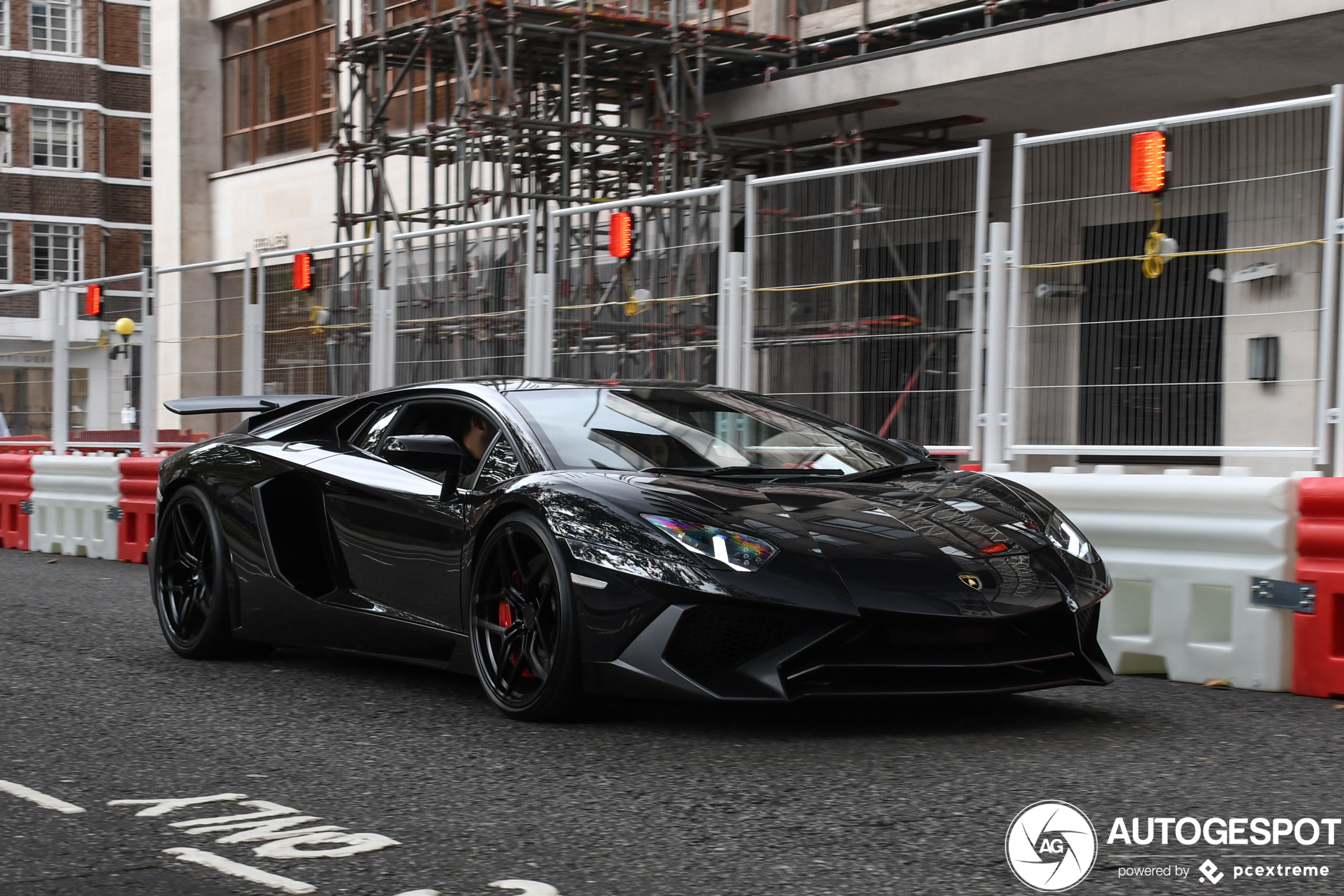 Lamborghini Aventador LP700-4