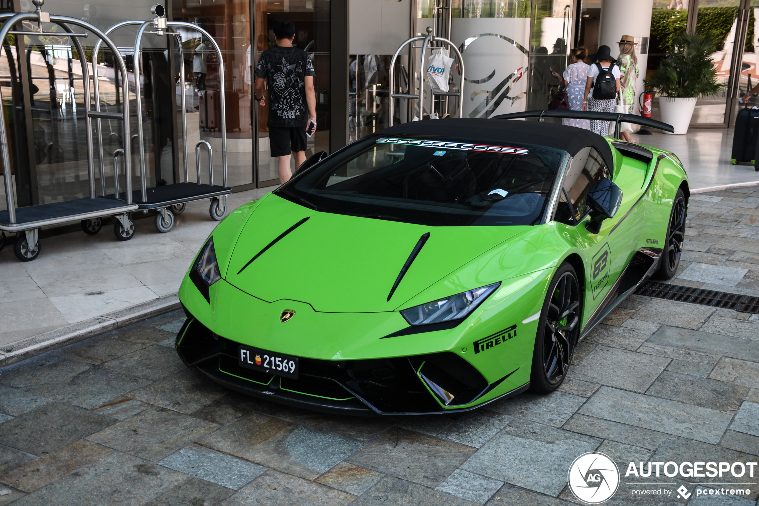 Lamborghini Huracán LP640-4 Performante Spyder