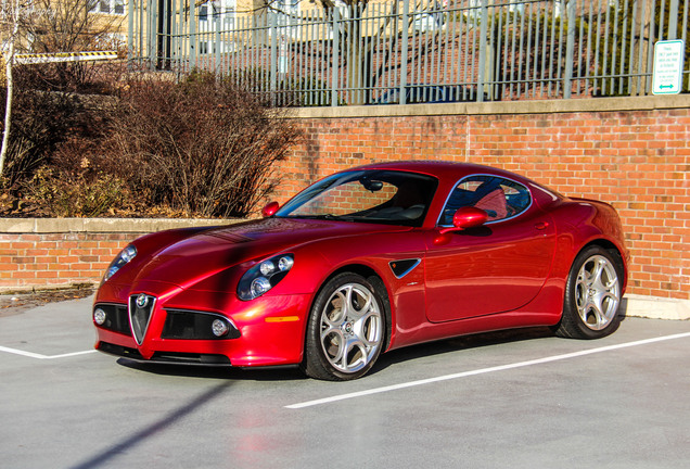 Alfa Romeo 8C Competizione