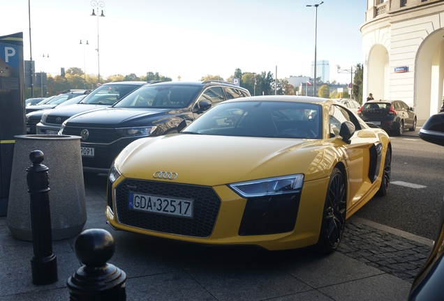Audi R8 V10 Plus 2015