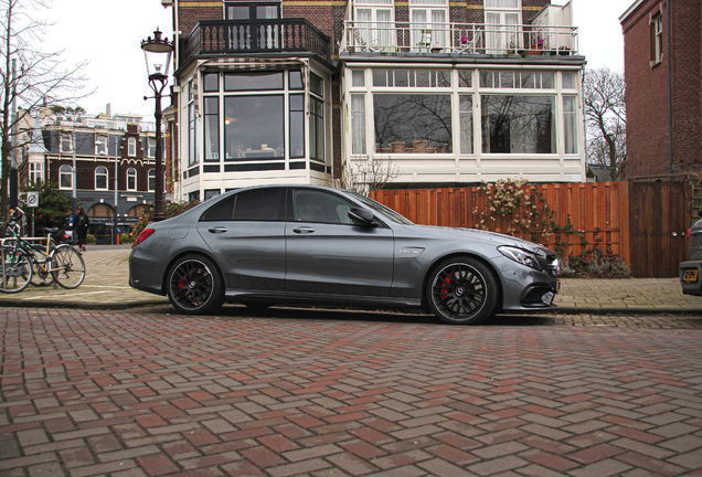 Mercedes-AMG C 63 S W205