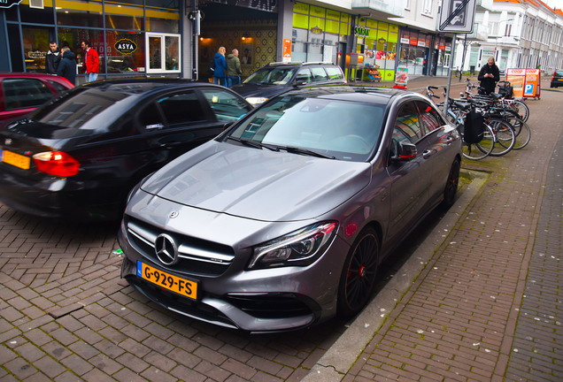 Mercedes-Benz CLA 45 AMG C117