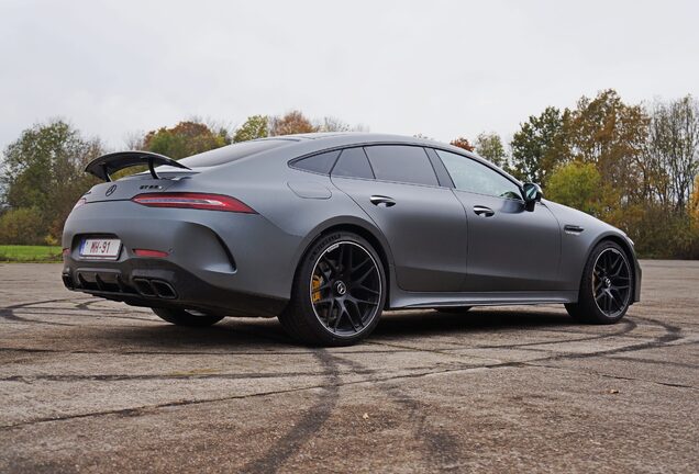 Mercedes-AMG GT 63 S X290