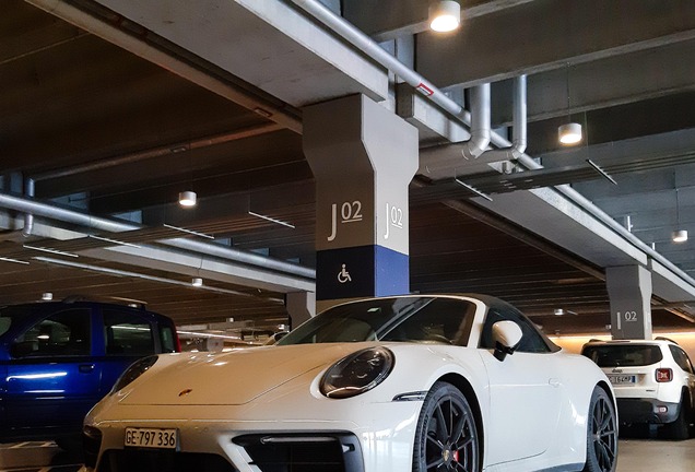 Porsche 992 Carrera 4S Cabriolet