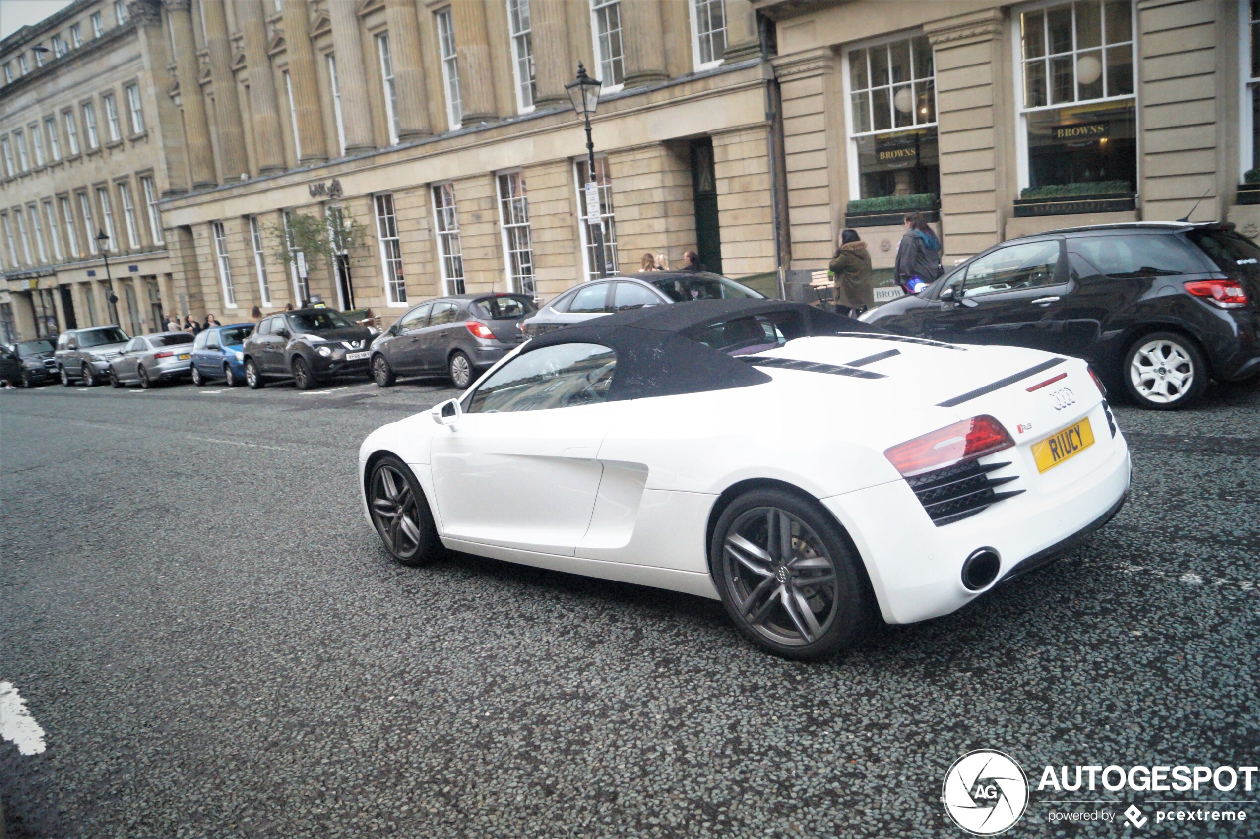 Audi R8 V8 Spyder 2013