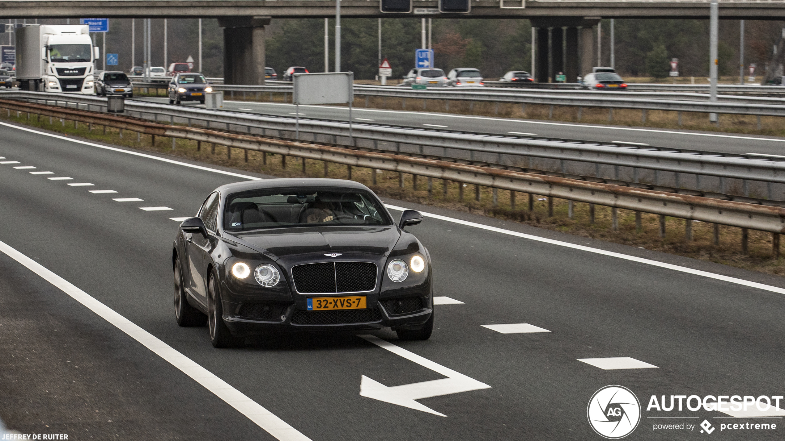 Bentley Continental GT V8