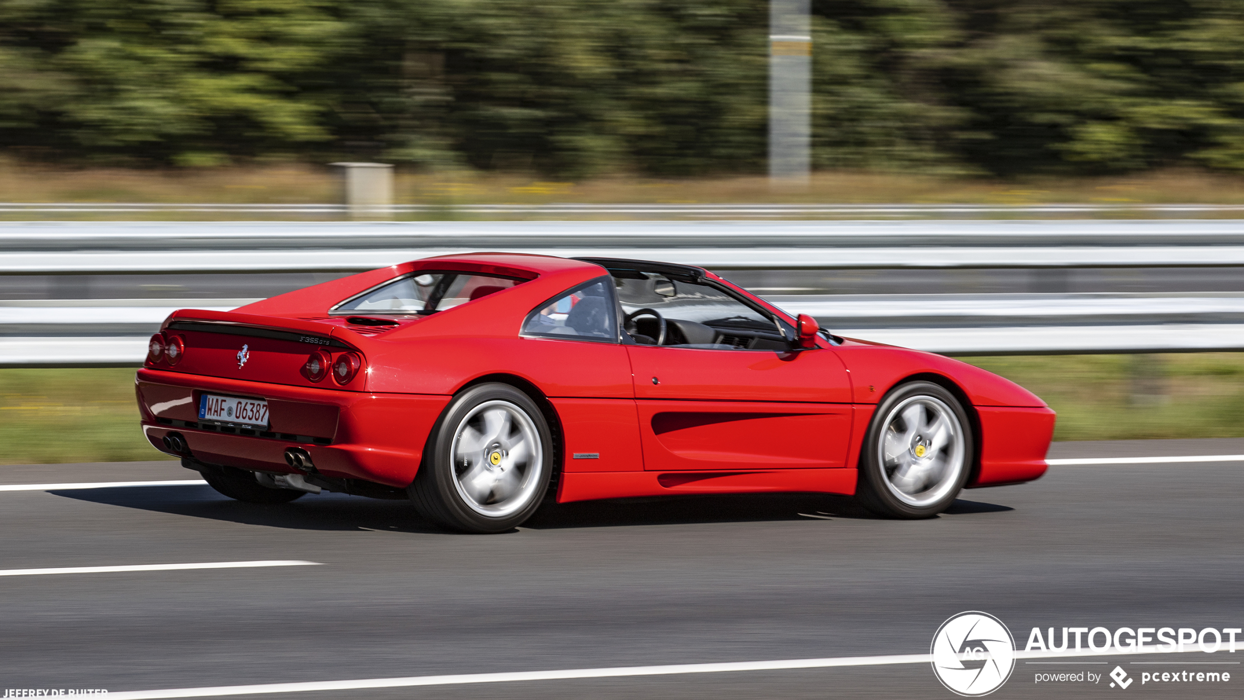 Ferrari F355 GTS