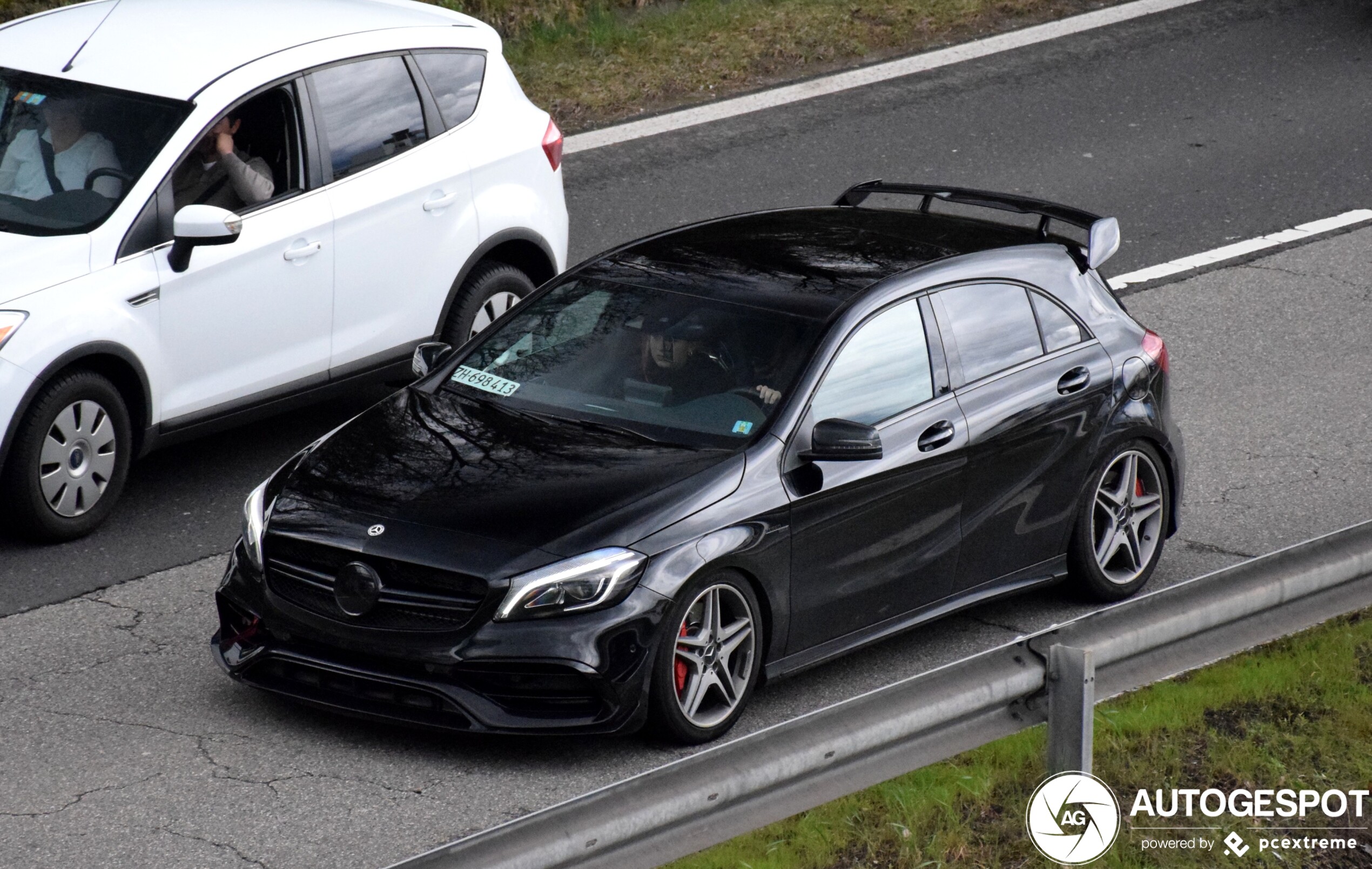 Mercedes-AMG A 45 W176 2015