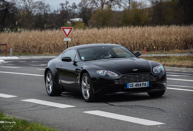 Aston Martin V8 Vantage