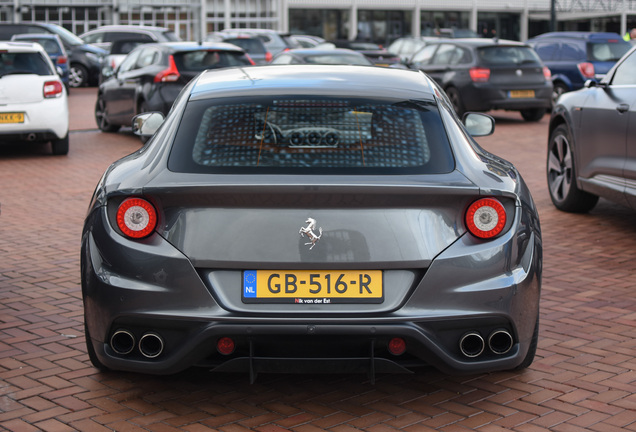 Ferrari FF