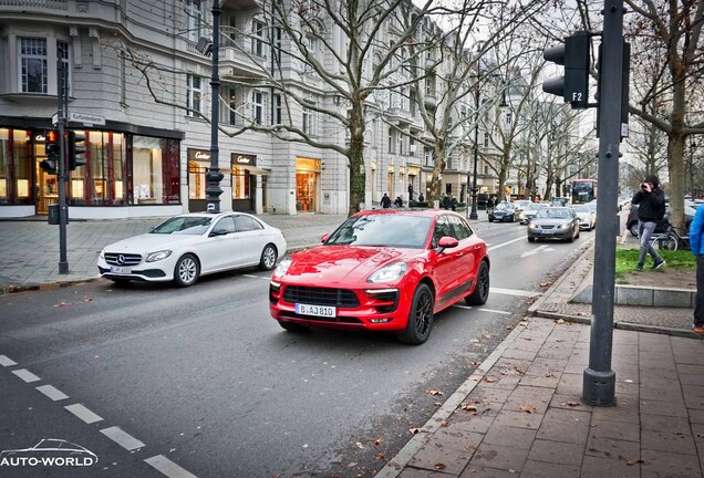 Porsche 95B Macan GTS