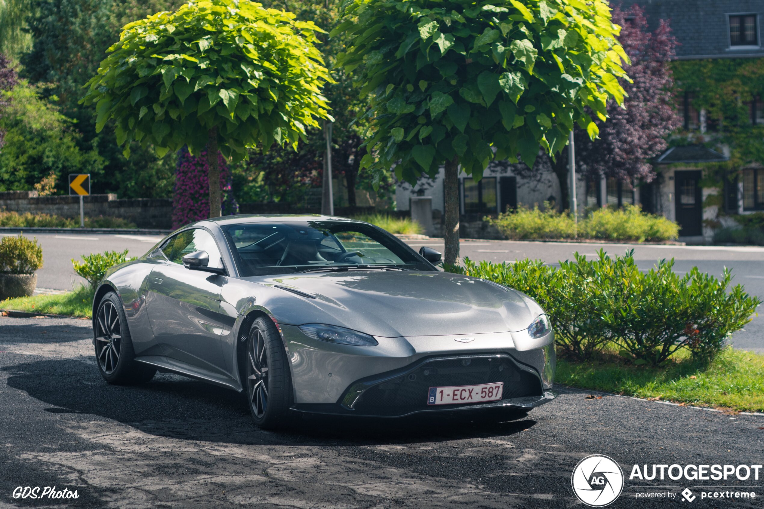 Aston Martin V8 Vantage 2018