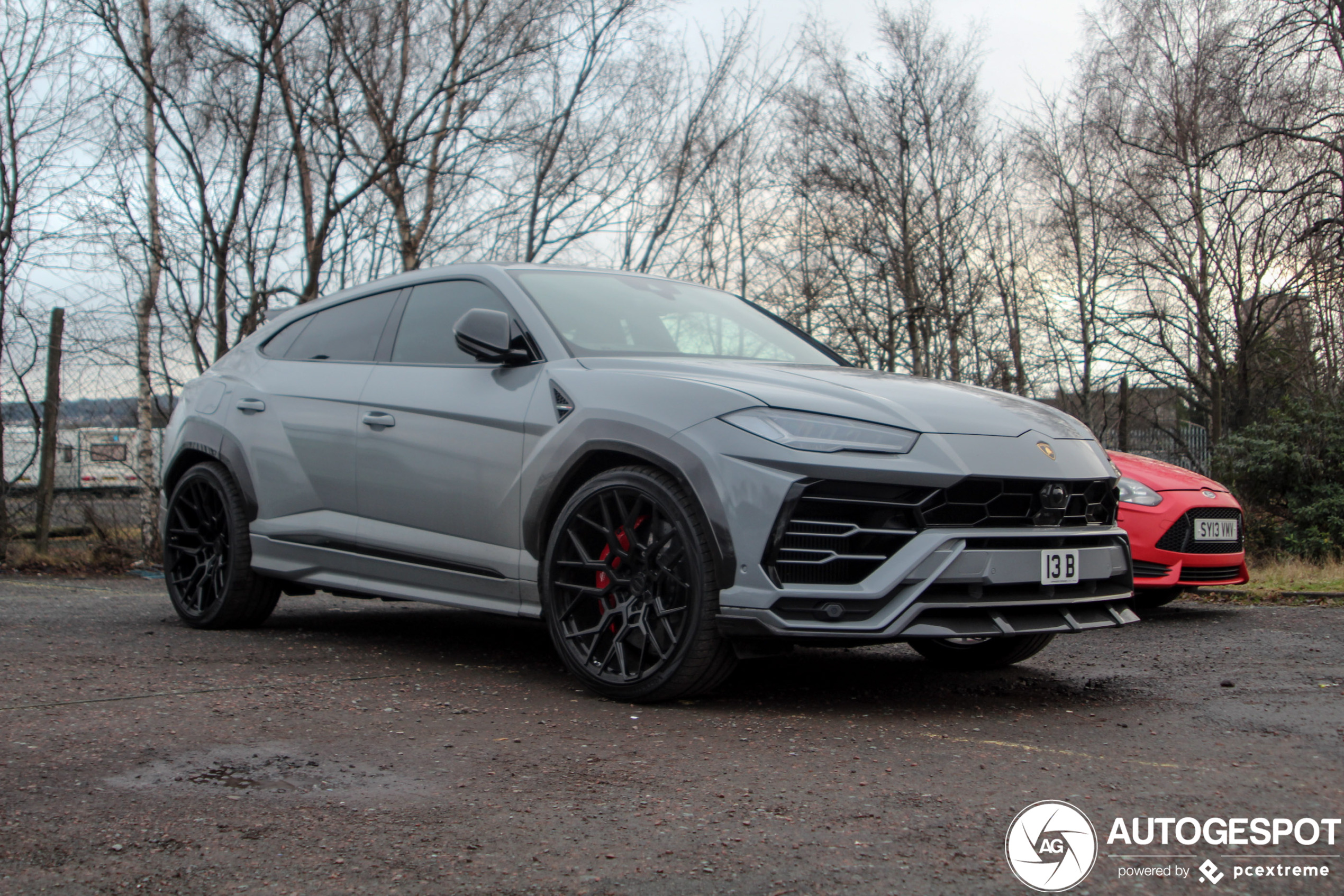 Lamborghini Urus Nero Design