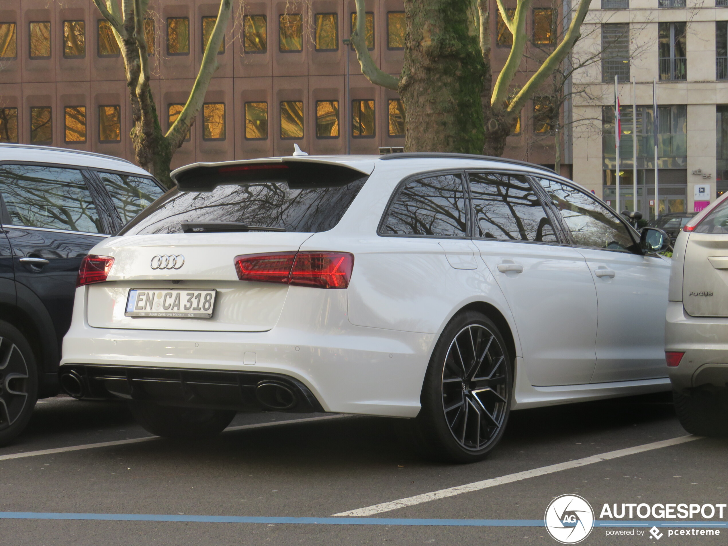 Audi RS6 Avant C7 2015