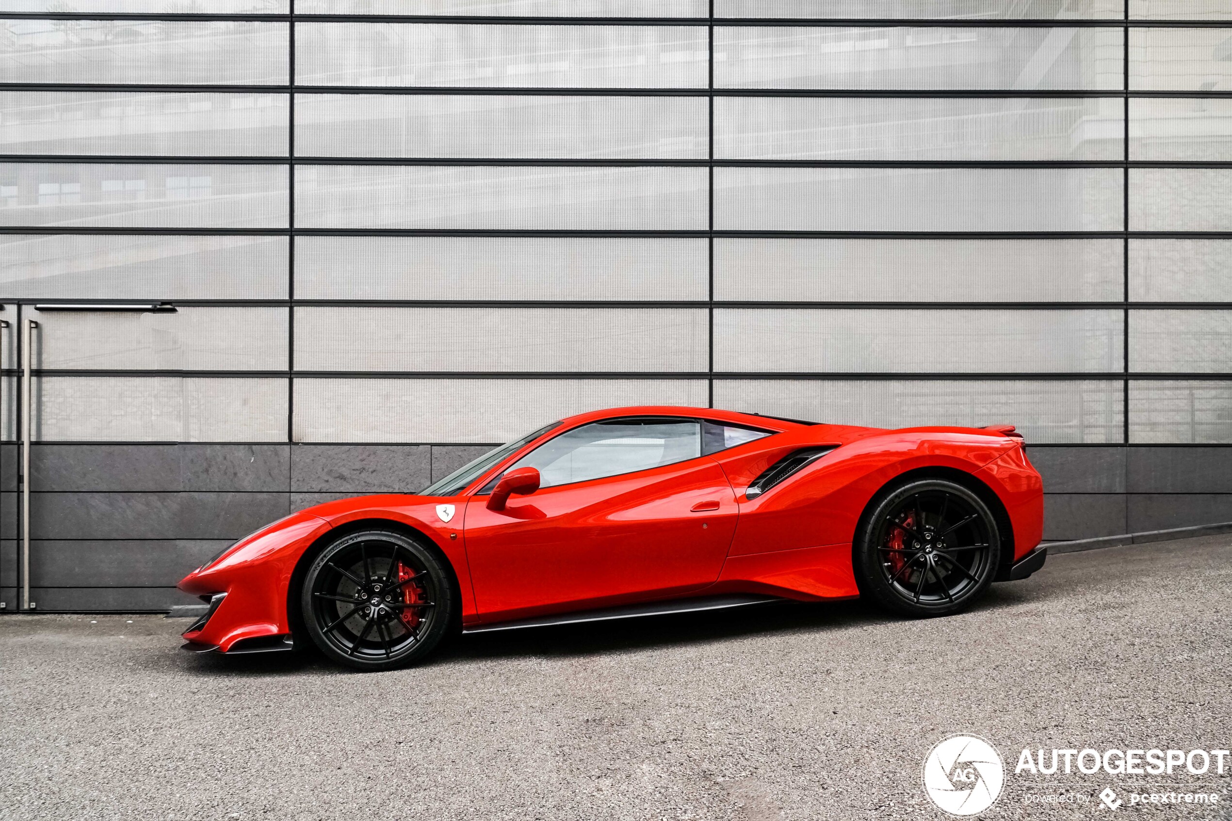 Ferrari 488 Pista