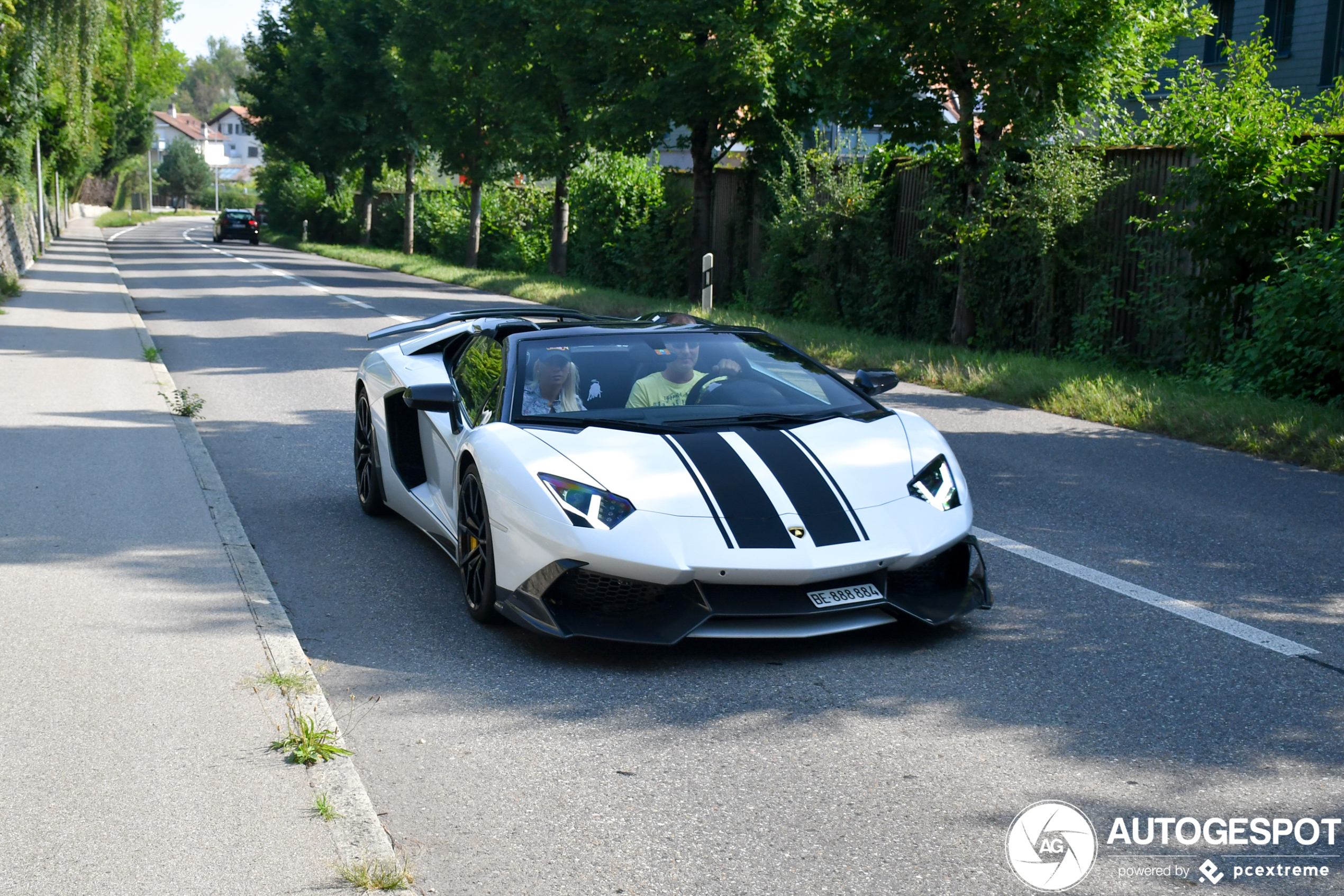 Lamborghini Aventador LP700-4 Roadster MVM Automotive Design