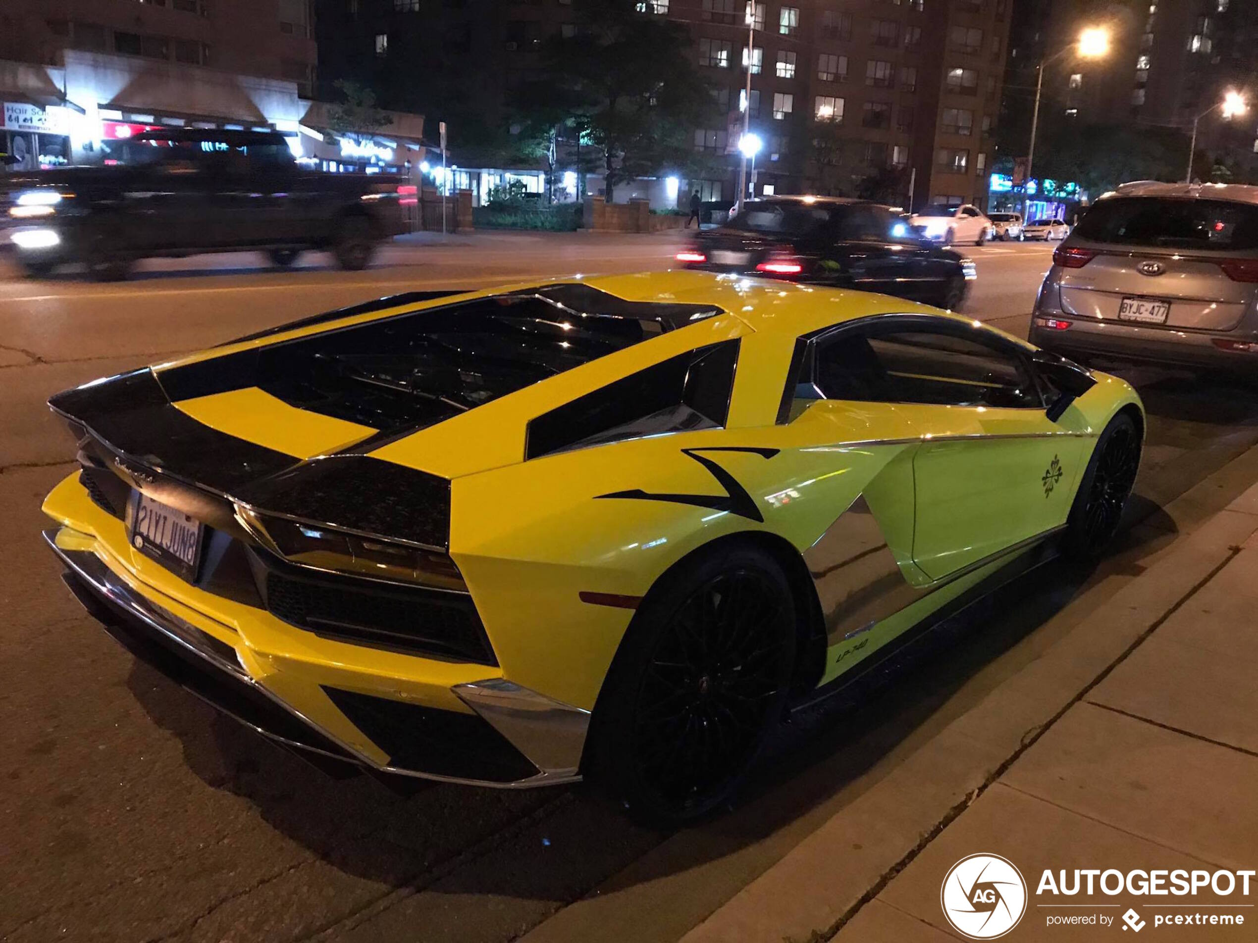 Lamborghini Aventador S LP740-4