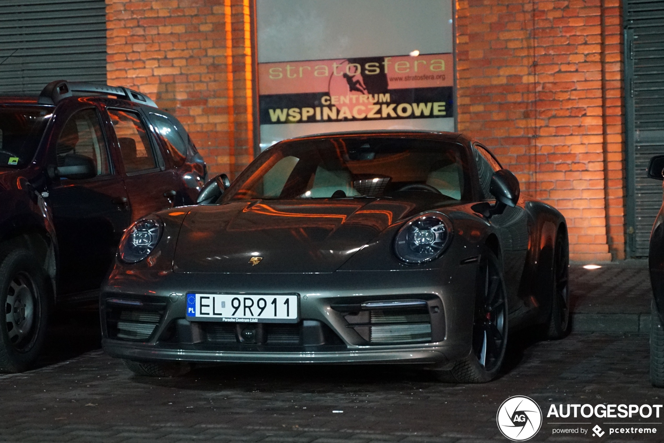 Porsche 992 Carrera 4S