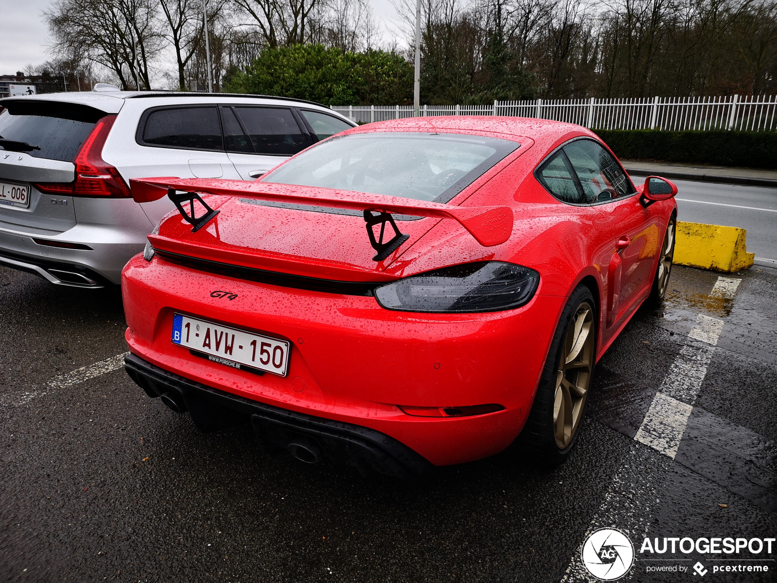 Porsche 718 Cayman GT4