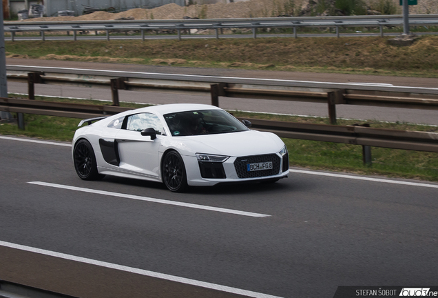 Audi R8 V10 Plus 2015