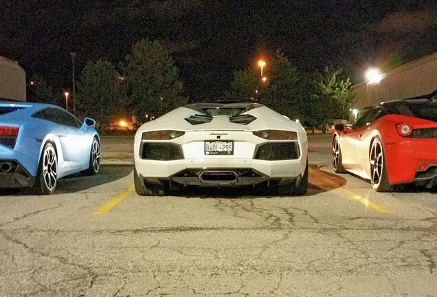 Lamborghini Aventador LP700-4 Roadster