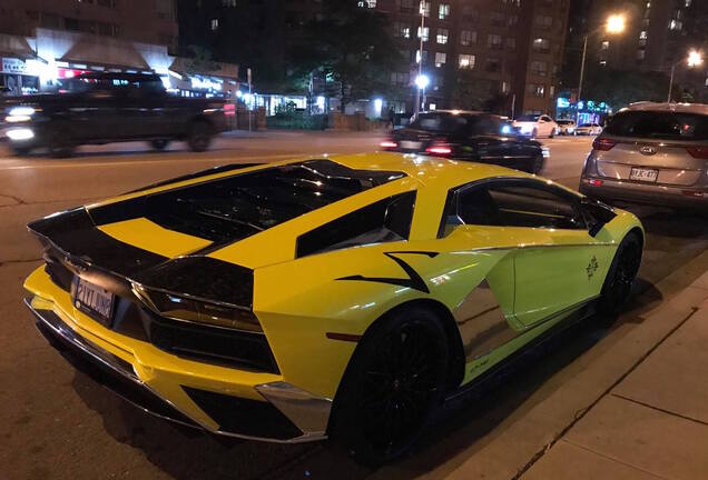 Lamborghini Aventador S LP740-4