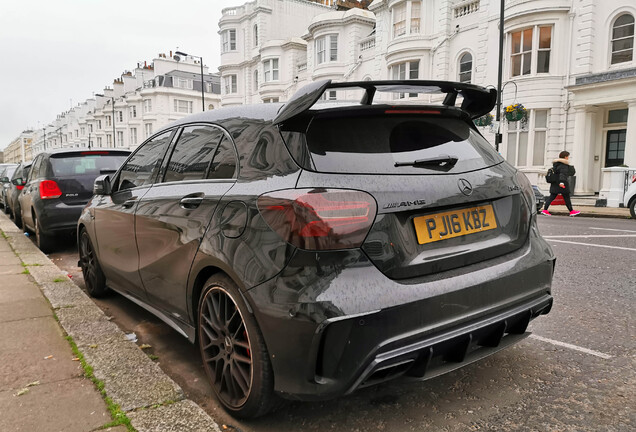 Mercedes-AMG A 45 W176 2015