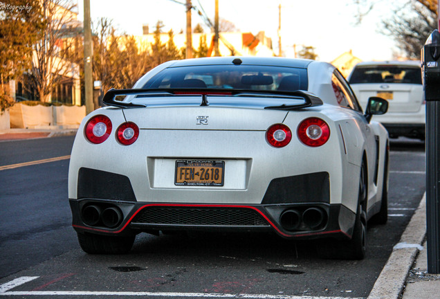 Nissan GT-R