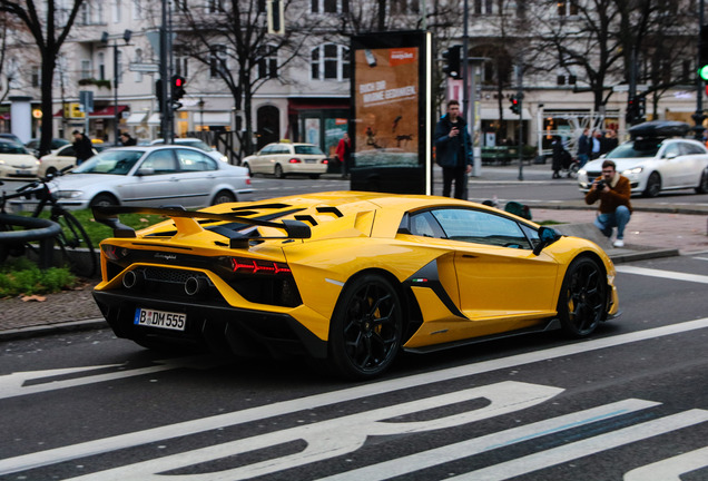 Lamborghini Aventador LP770-4 SVJ