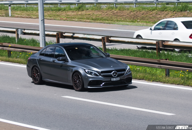 Mercedes-AMG C 63 S W205